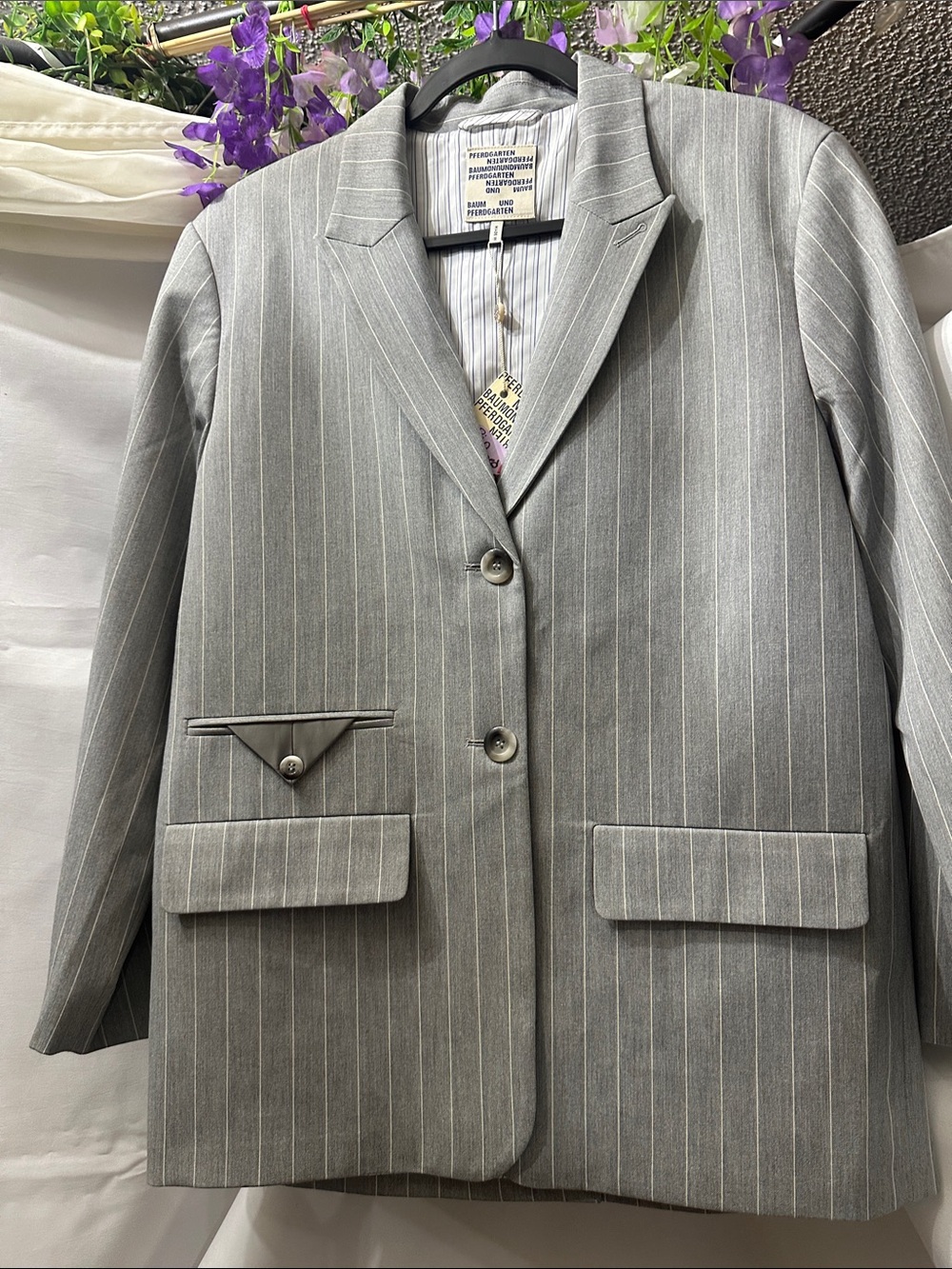 Women's Gray Pinstripe Tailored Blazer Jacket - Classic Notch Lapel